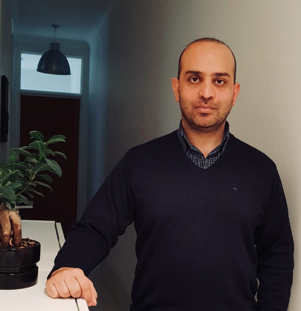 “One opportunity blockchain can offer to producers of provenance rich goods such as Himalayan teas, is to establish their authenticity to customers anywhere in the world.” explains Anuj Kapoor, Himalayan People’s founder and director “One opportunity blockchain can offer to producers of provenance rich goods such as Himalayan teas, is to establish their authenticity to customers anywhere in the world.” explains Anuj Kapoor, Himalayan People’s founder and director